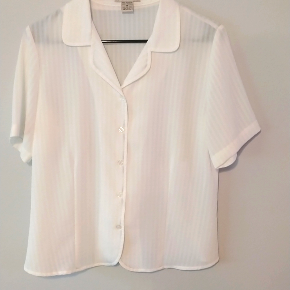 White size M button up blouse